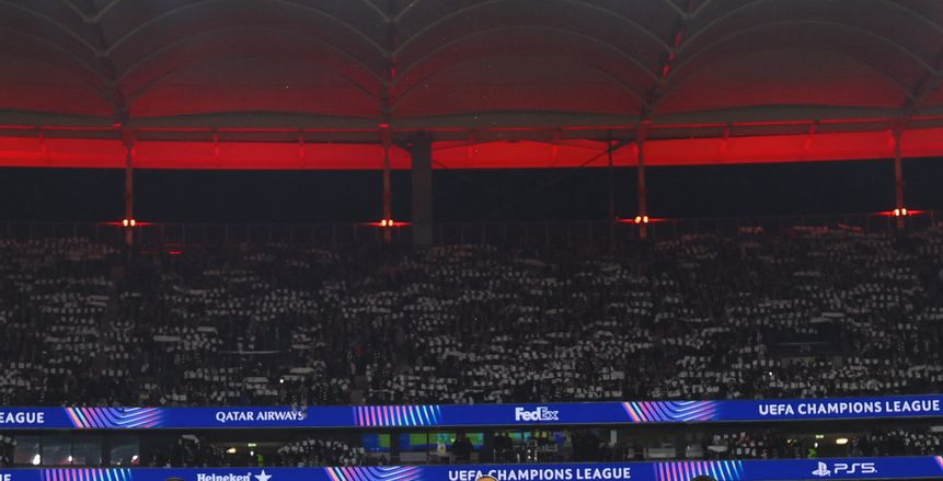 ليفربول يضرب فرانكفورت بثلاثية في الشوط الأول بدوري أبطال أوروبا