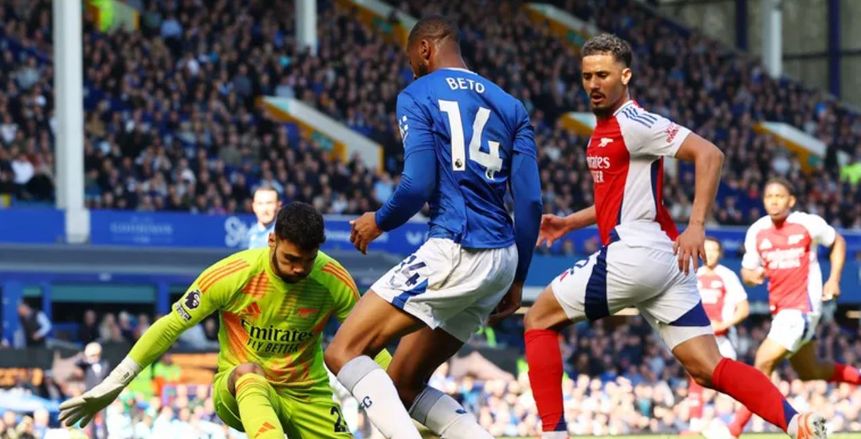 أرسنال يتعادل مع إيفرتون ويمنح ليفربول فرصة توسيع الفارق في ترتيب الدوري الإنجليزي