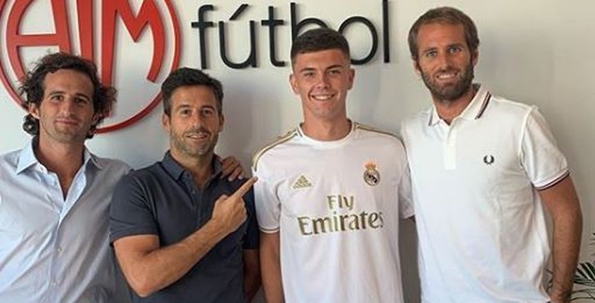ريال مدريد يتعاقد مع مهاجم مالاجا الشاب