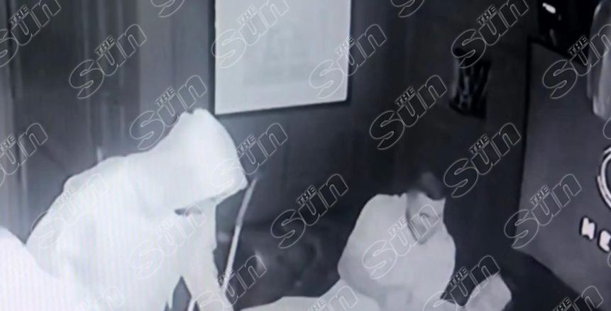 «أوزيل» يدخل في أزمة مع أرسنال بسبب أكسيد النيتروز