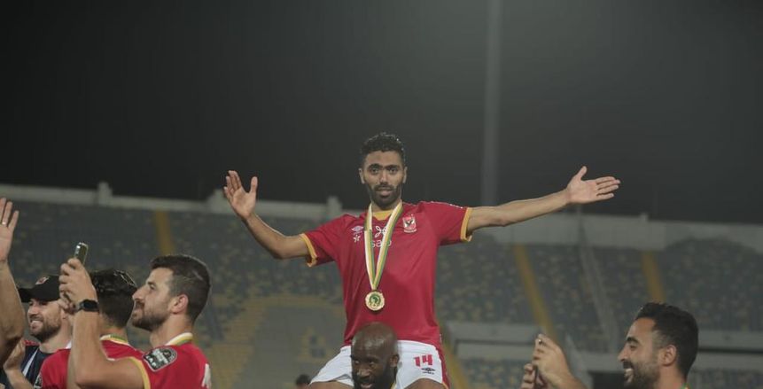 تفاصيل تجديد عقد حسين الشحات مع الأهلي