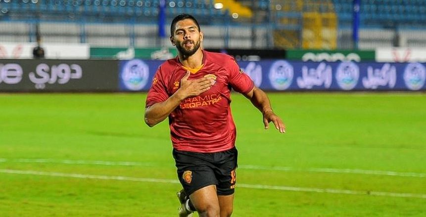 مايفوتكش.. شادي حسين يفضل الأهلي وبيراميدز يغري عبدالله السعيد للبقاء