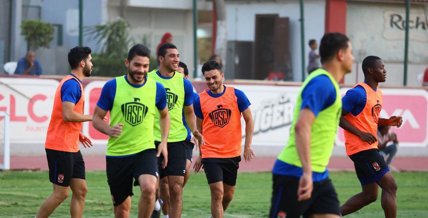 برنامج بدني خاص لشباب الأهلي مع الفريق الأول.. وتقسيمة قوية بمران الأحمر