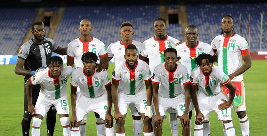 منتخب بوركينا فاسو يصل القاهرة اليوم لمواجهة مصر.. هدف الأهلي على رأس القائمة
