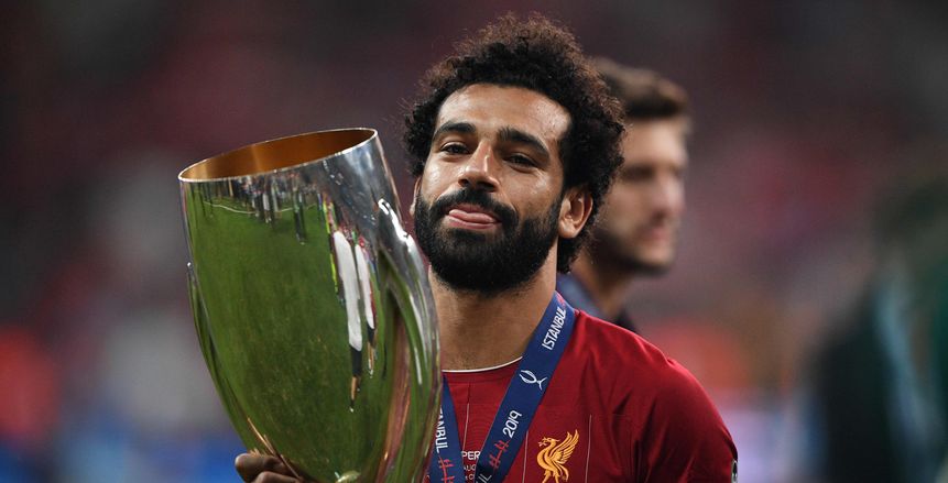 بالفيديو.. الأعلام المصرية ترفرف فى المدرجات فرحًا بفوز صلاح بالسوبر الاوروبى
