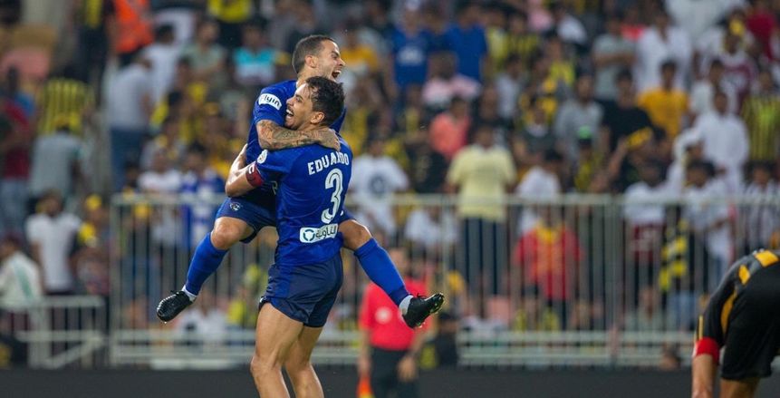 الهلال يحسم كلاسيكو الدوري السعودي بالفوز على اتحاد جدة (2-1)