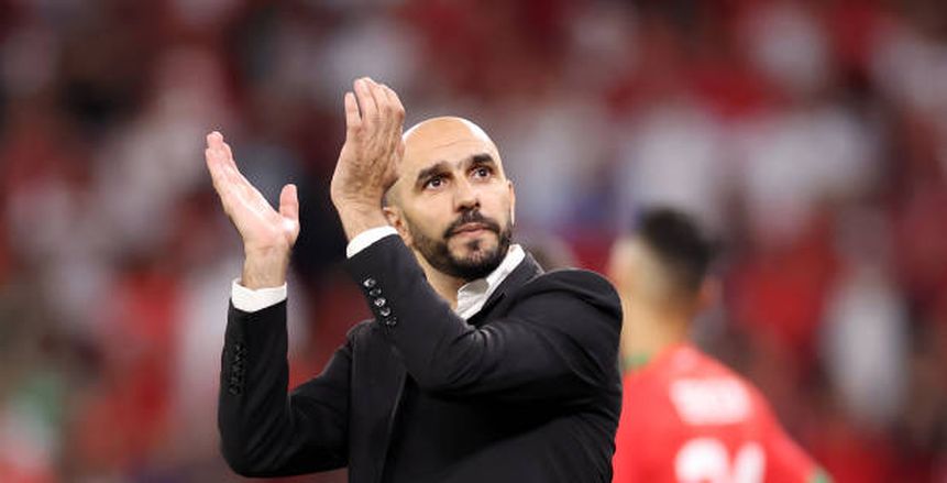 وليد الركراكي يفاجئ حارس الوداد بقرار مهم قبل مواجهة الأهلي