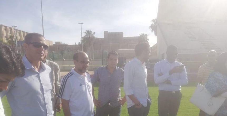 بالصور| وفد الاتحاد الأفريقي يتفقد استاد الإسكندرية.. ويشيد بتطويره