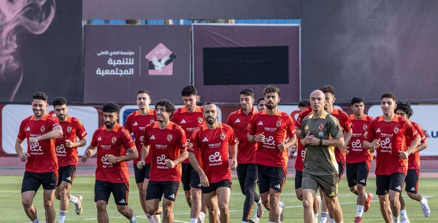 شوبير يكشف حصول لاعب مفاجأة على تأشيرة أمريكا للسفر مع الأهلي