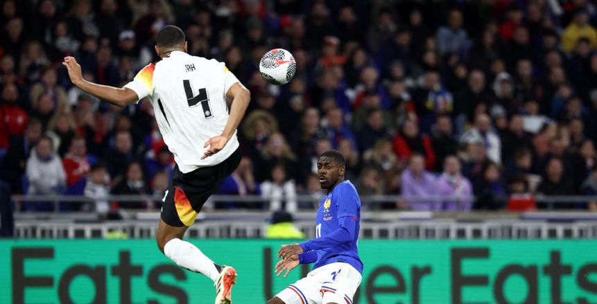 قميص منتخب ألمانيا رقم 4 يثير جدلا واسعا بسبب «النازية»