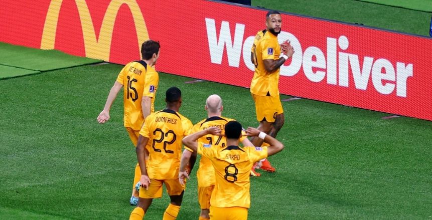 طواحين هولندا تدور على أمريكا بثلاثية وتتأهل لربع نهائي كأس العالم