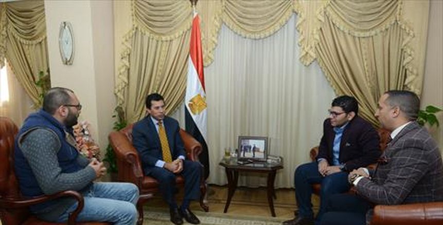 الحوار الكامل| أشرف صبحى: تدخلت فى أزمة محمد صلاح بدافع الحفاظ عليه.. وطلبت من وكيل أعماله تبادل الخطابات مع اتحاد الكرة بهدوء