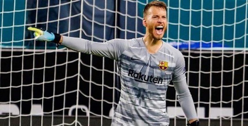 برشلونة يعلن تشخيص إصابة نيتو