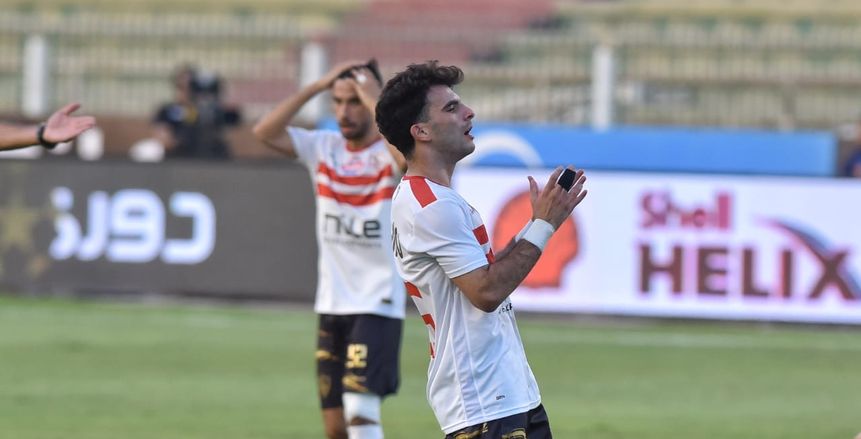 تفاصيل ما دار بين زيزو والحكم المساعد في مباراة الزمالك والمصري «خاص»