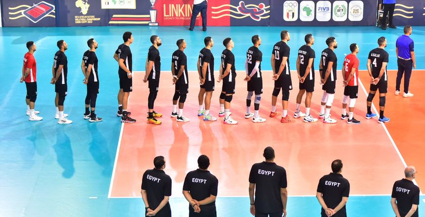 نقل نجم منتخب مصر إلى المستشفى بعد تعرضه لإصابه قوية بنهائي أفريقيا للطائرة