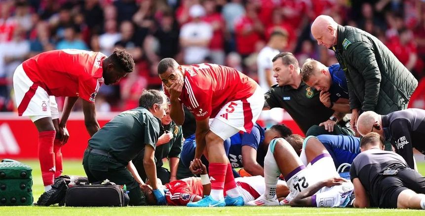 إصابة خطيرة للاعب نوتنجهام خلال مباراة بورنموث بالدوري الإنجليزي