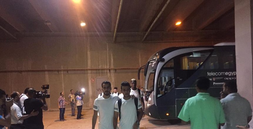 بالفيديو| المصري يصل استاد برج العرب استعدادا لمواجهة الاهلي