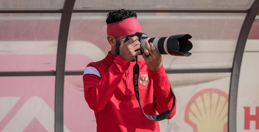 الأهلي يحتفل بعيد ميلاد حسين الشحات
