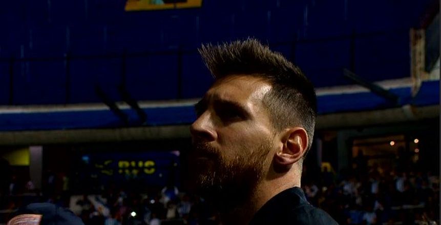 بالصور| جمهور "لا بومبونيرا" لميسي: تحية لأفضل لاعب في القرن