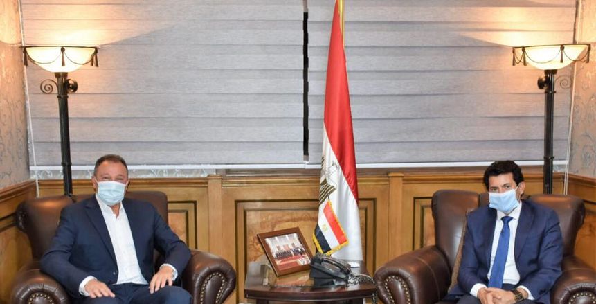 عاجل.. وزير الرياضة يستقبل محمود الخطيب بشأن رد كافة تبرعات تركي آل الشيخ