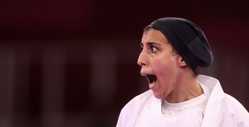 الإنجاز الأولمبي الأول والأخير.. الكاراتيه مع جيانا وفريال «حاجة تفرح»