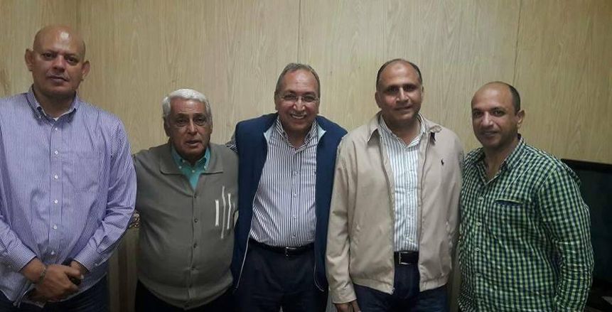 بالصور.. وفد من الإسماعيلي لإنهاء أزمة الوكيل سلامة