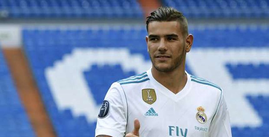 ثيو هيرنانديز يفكر في اللعب باسم منتخب إسبانيا