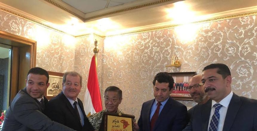 بالصور.. وزير الرياضة يستقبل رئيس الاتحاد الدولي للكاراتيه التقليدي