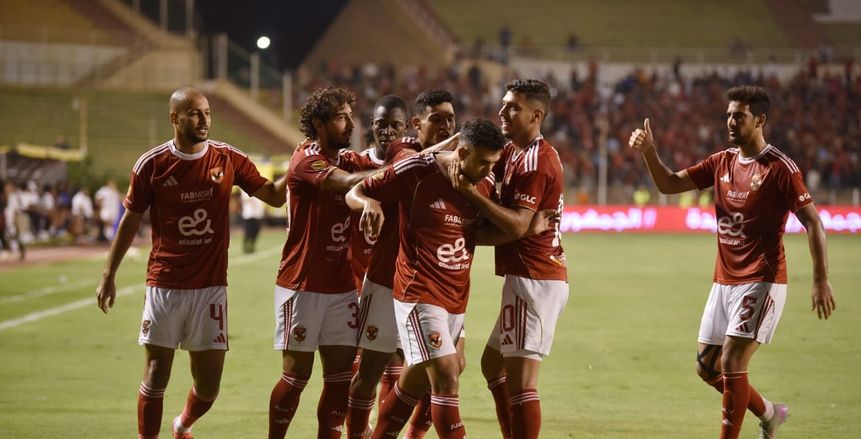 «أقيل بشكل مفاجئ أمس».. الأهلي يفاوض مدرب أنجولا السابق