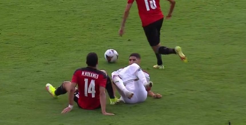 خناقة بين لاعبي مصر والمغرب بسبب «الشورت»