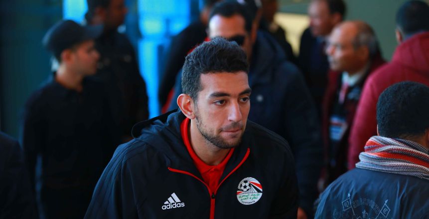 بالصور| كوكا يحتفل بفوز أولمبياكوس على أستيراس تريبوليس