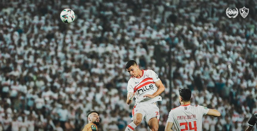 احتفالات عارمة من جماهير الزمالك عند بوابة النادي بعد التتويج بالكونفدرالية «فيديو»
