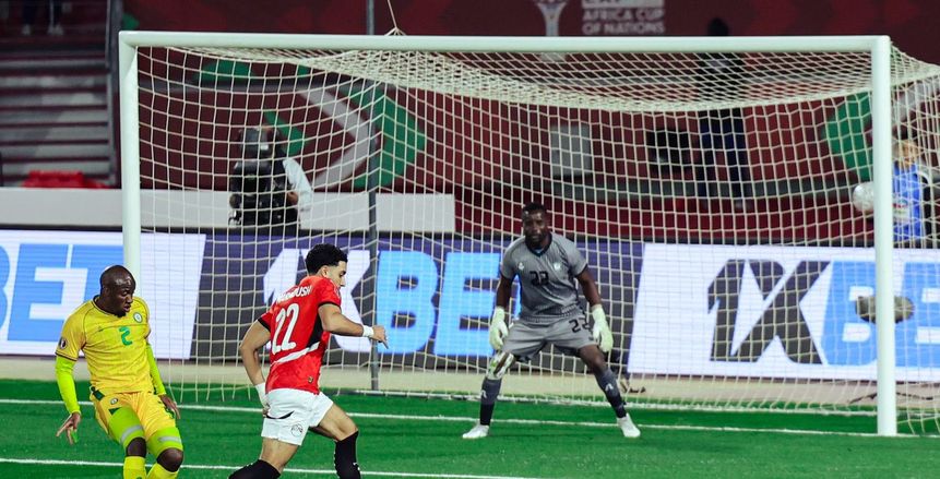 انفراد تام بالمرمى.. مرموش يهدر الهدف الأول لمنتخب الفراعنة أمام بنين من تمريرة سحرية لمحمد صلاح