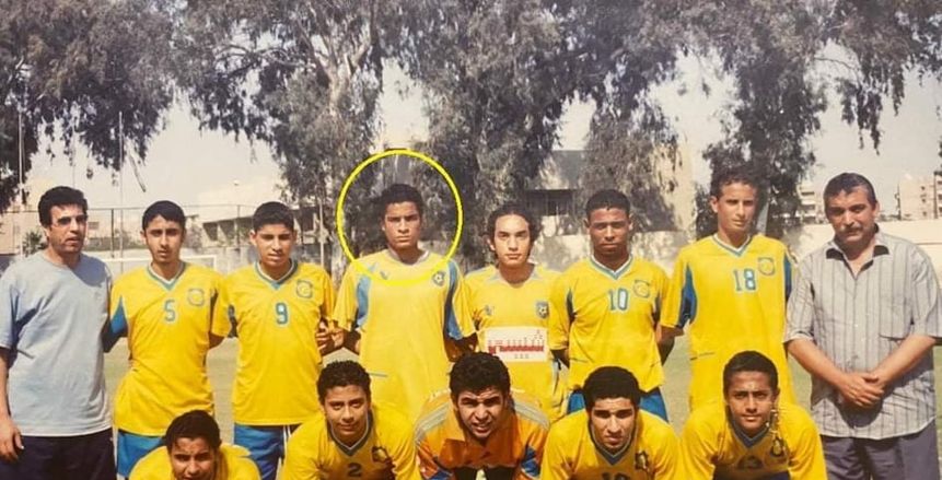 "صورة أرشيفية".. حسن شاكوش لاعبا في نادي الإسماعيلي