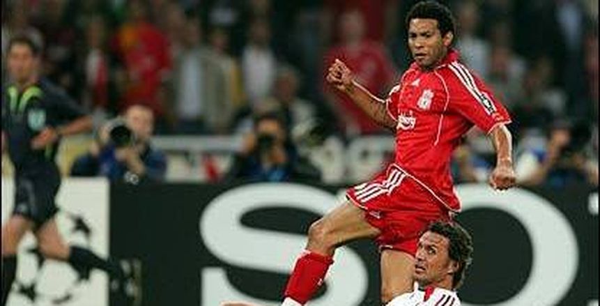 لاعب أرسنال وليفربول السابق يبحث عن نادي للانضمام إليه
