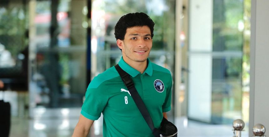 إسلام عيسى يعود لتدريبات بيراميدز بعد غيابه بسبب جراحة الأنف