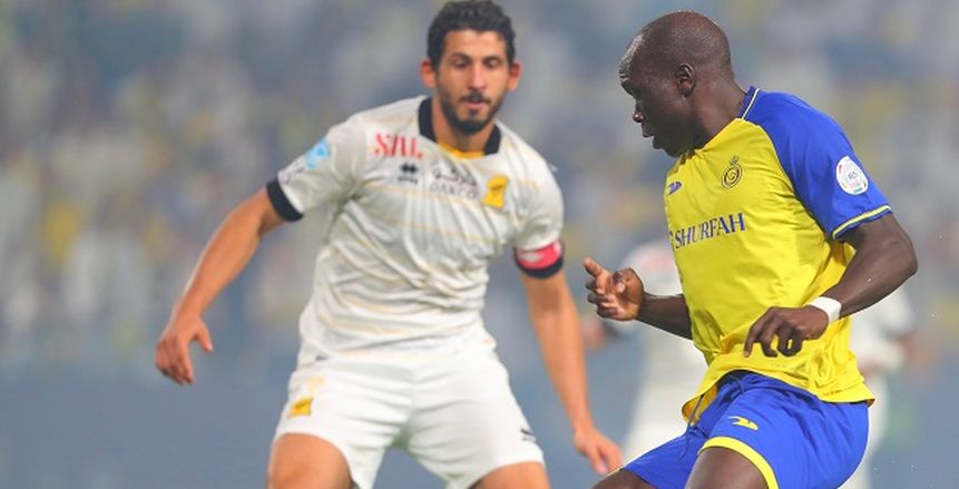 طرد طارق حامد وفرصة خطيرة للعالمي.. تعادل الاتحاد والنصر في الشوط الأول