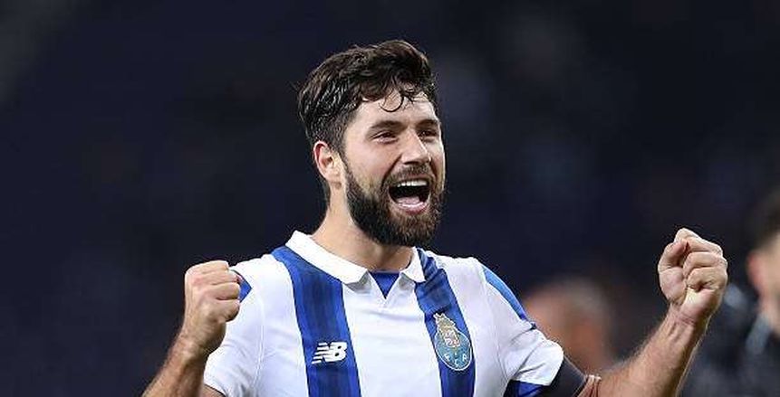 رسميا| أتلتيكو مدريد يتعاقد مع مدافع بورتو البرتغالي