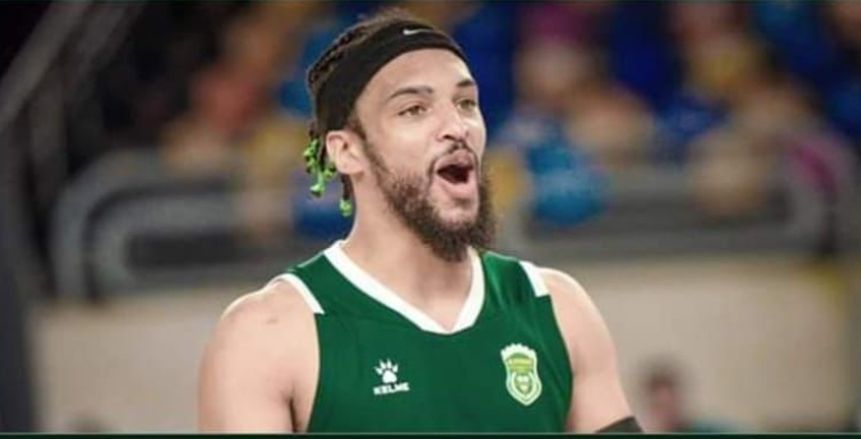 الاتحاد السكندري للسلة يجدد تعاقد صانع الألعاب الأمريكي مايكل ديكسون