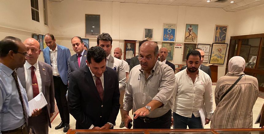 «صبحي» و«حطب» يتفقدان «الأولمبية المصرية» استعدادا لزيارة «توماس باخ»