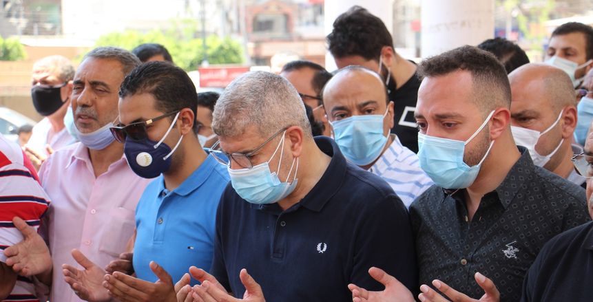 لماذا غاب الخطيب عن عزاء وجنازة شقيق أحمد شوبير؟