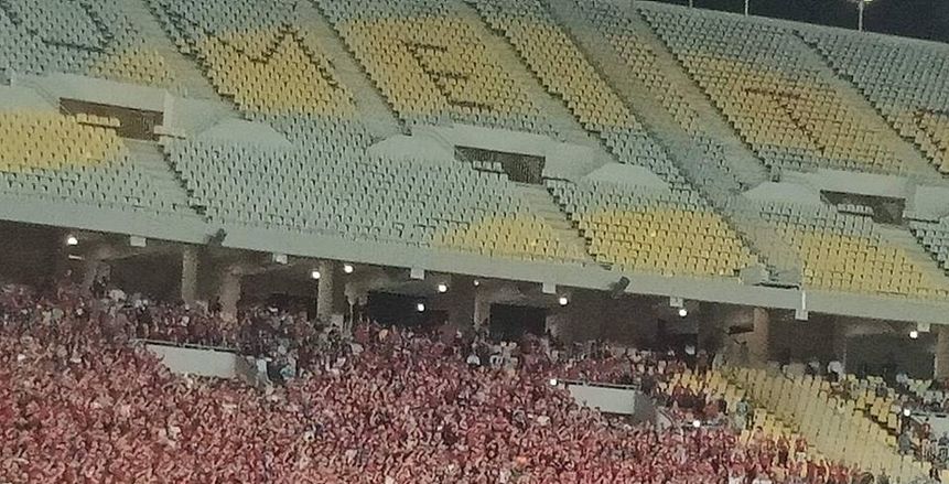 بالصور| جماهير الأهلي تتوافد على «السلام» قبل مواجهة «حوريا»