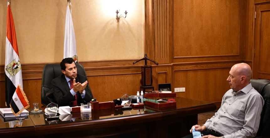 وزير الرياضة يناقش الاستعدادات النهائية لبطولة العالم للخماسي الحديث