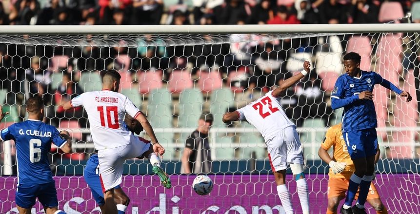 طرد لاعبا الوداد والهلال واشتعال المباراة في كأس العالم للأندية