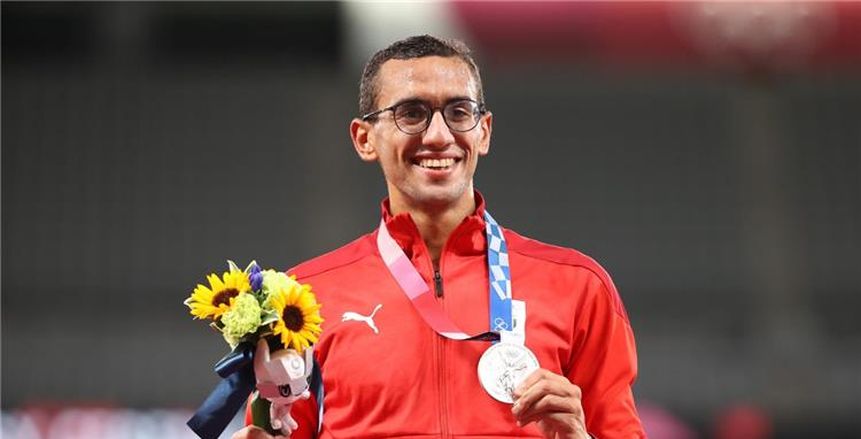 «الوطن» تنشر صورة قميص «الجندي» الموقع من الرئيس السيسي: مبروك يا أحمد