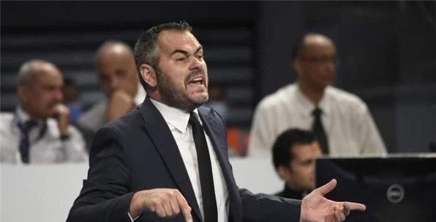 أوجستي يقترب من الرحيل عن تدريب فريق السلة بالأهلي