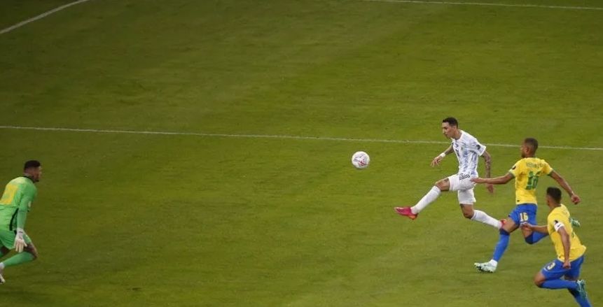 9 مواجهات جمعت بين البرازيل والأرجنتين في تصفيات 5 نسخ لكأس العالم