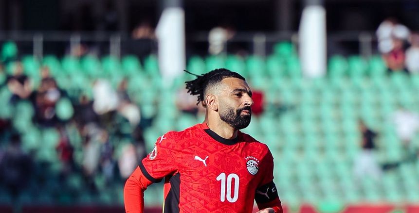 نجم السنغال السابق يحذر من أمر شديد الخطورة يفعله «صلاح» أمام أسود التيرانجا