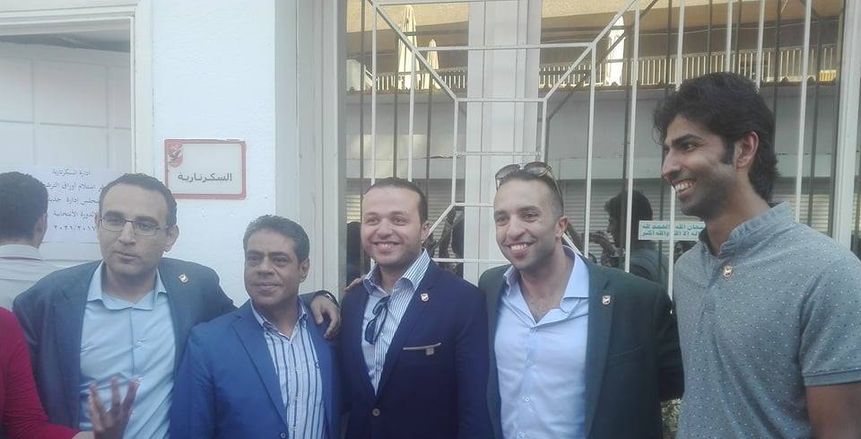 القصة الكاملة لأزمة محمد الدماطي مع الأهلي.. من «بوست» إلى رد على الهواء