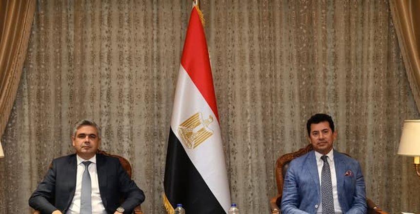 وزير الرياضة يبحث استضافة الفعاليات الدولية للفروسية مع رئيس الاتحاد
